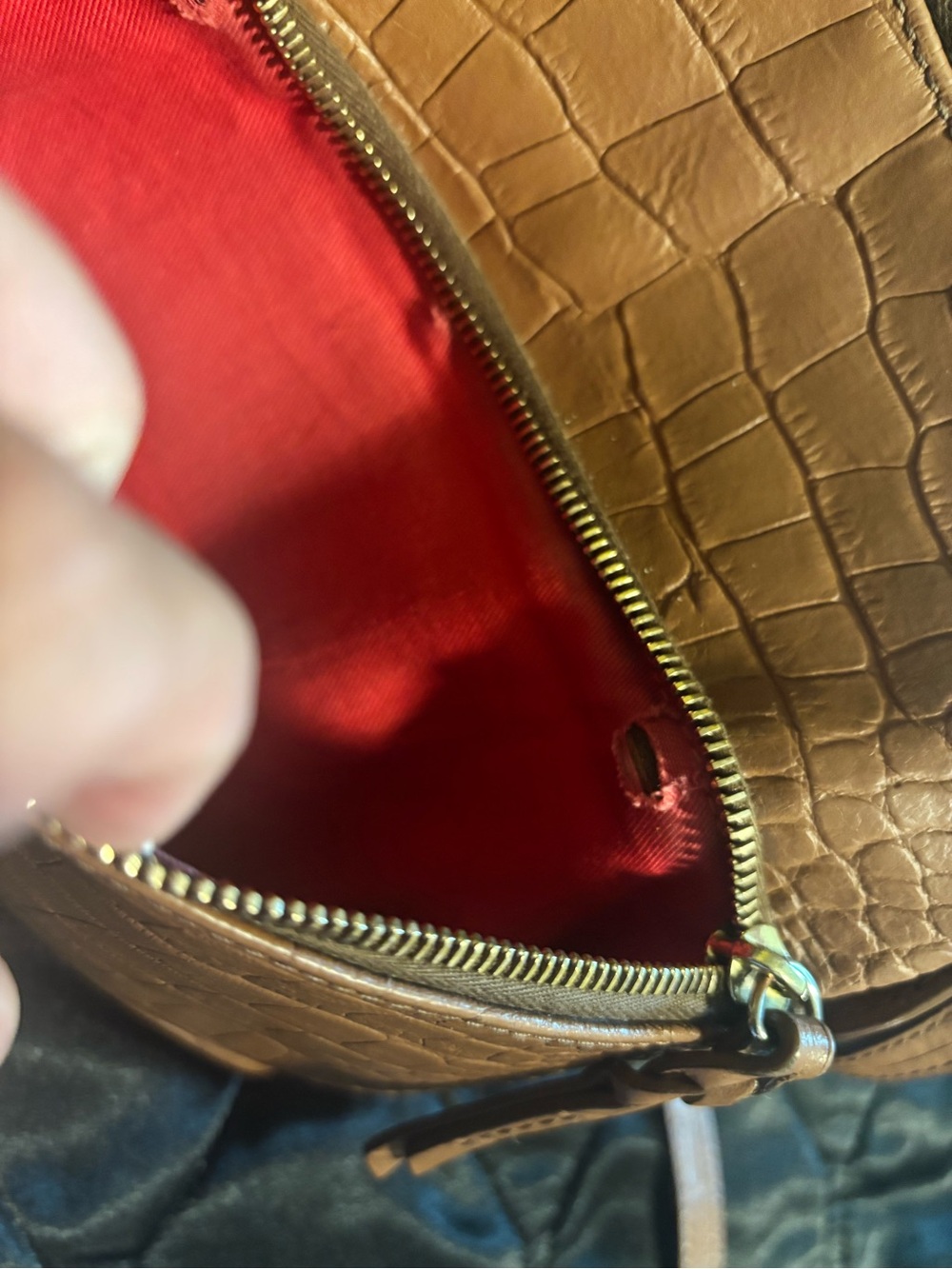 Vintage Dooney & Bourke Croc-Embossed Leather Shoulder Bag - Picture 6 of 11